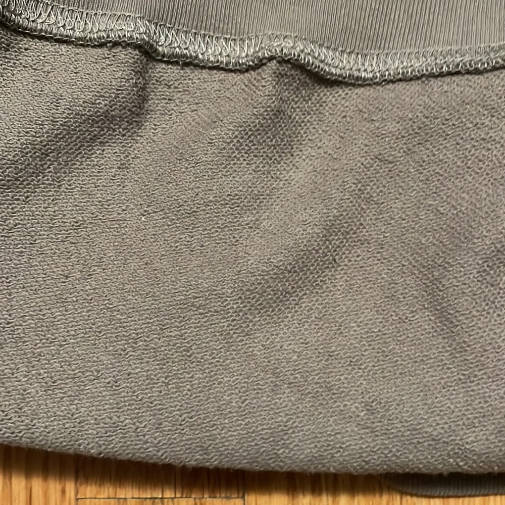 Sweatshirt - Picture 4 of 4